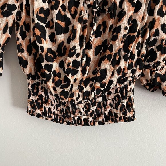 Nobody’s Child Women 2 Leopard Print Tie Front Off The Shoulder Crop Top - Picture 2 of 10